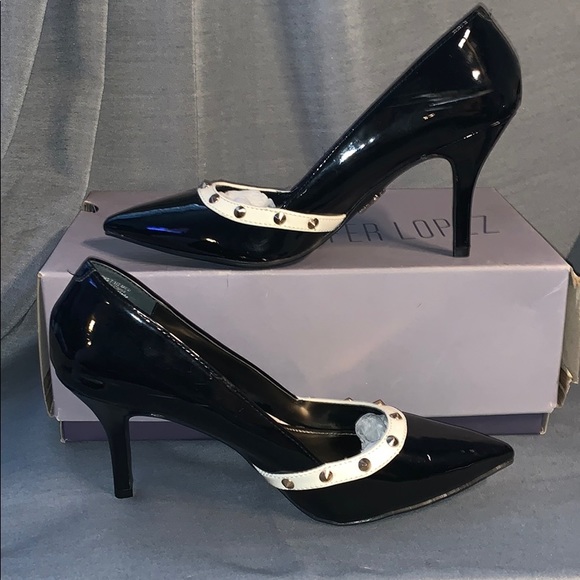 Jennifer Lopez heels 7 1/2 - Picture 1 of 5